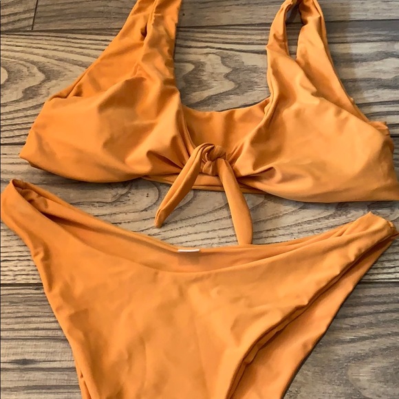 High Waisted Cheeky Bikini - Picture 4 of 8